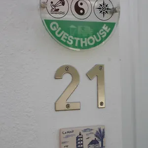 Estúdio Com Espaço Exterior, 5 Minutos De Cascais. Apartamento